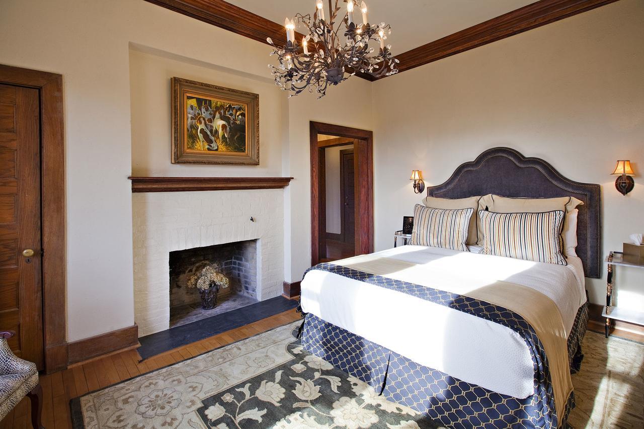 Bed and Breakfast Glen Gordon Manor Huntly Exterior foto